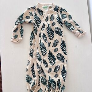 Parade Organic Sleep gown gender neutral leaf print sleep sack 0-3 months